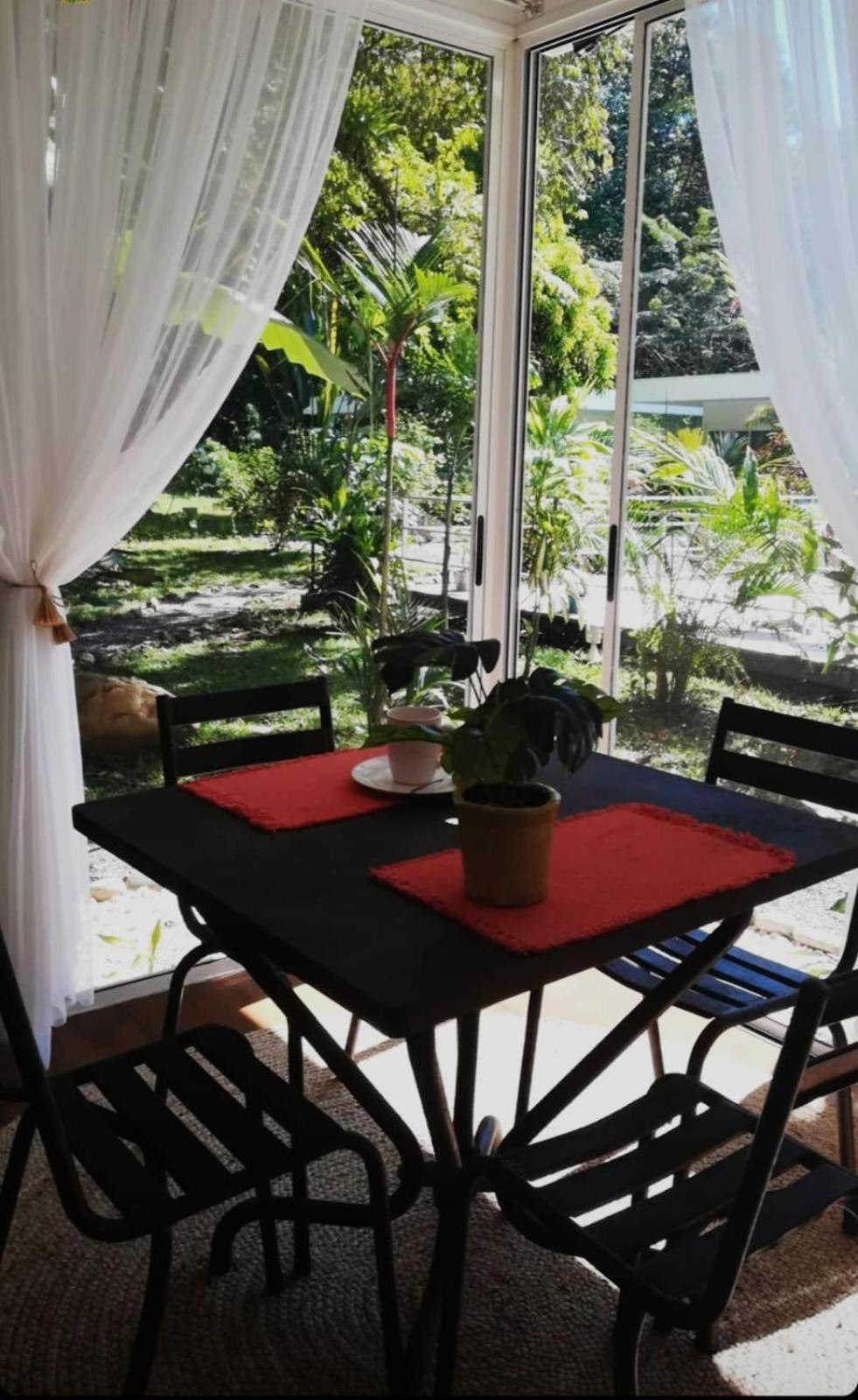 Casa Blanca Villas Ojochal Esterno foto