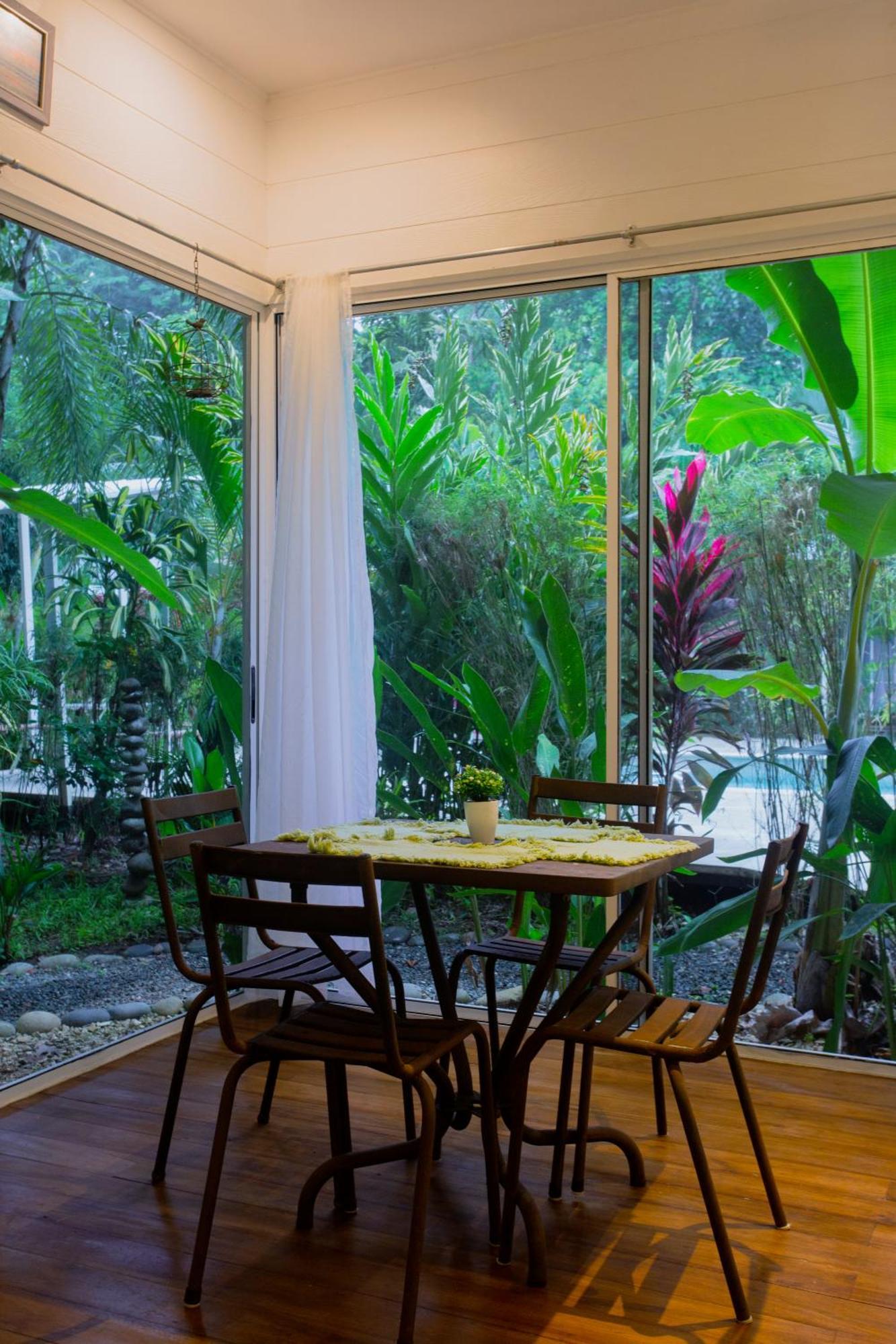 Casa Blanca Villas Ojochal Esterno foto