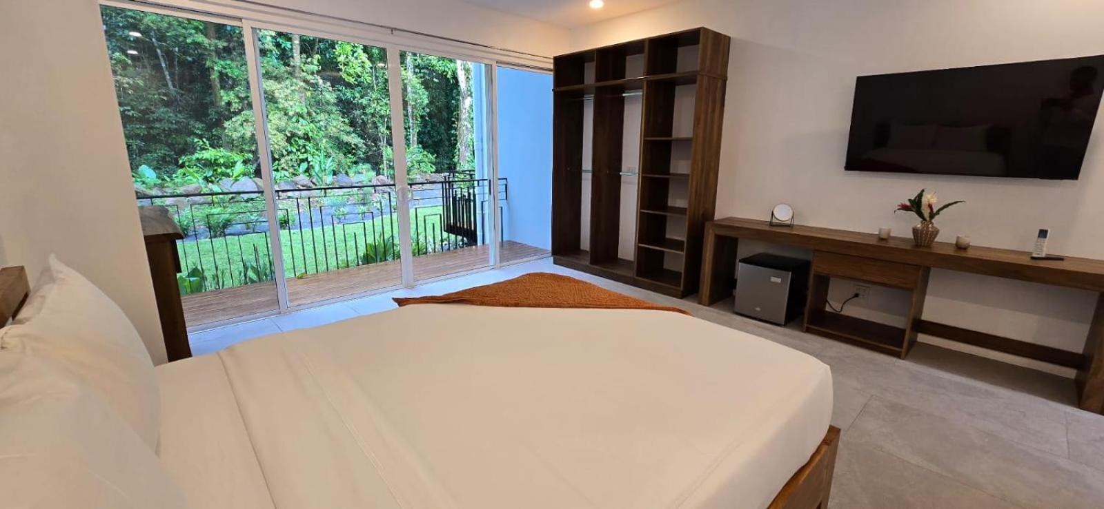 Casa Blanca Villas Ojochal Esterno foto
