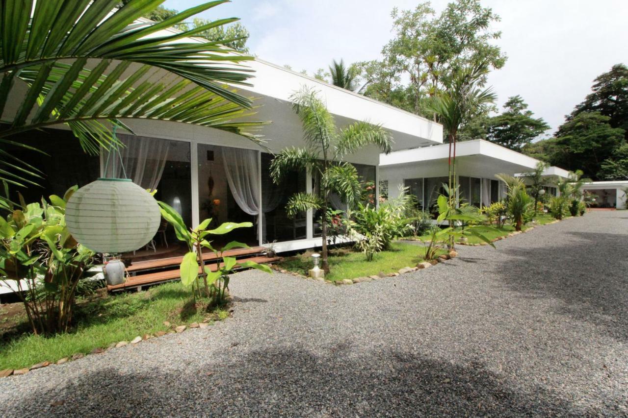 Casa Blanca Villas Ojochal Esterno foto